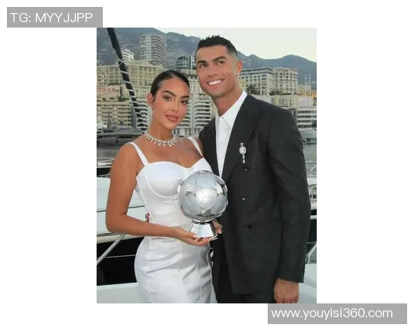 2025年国际足球球星年薪排行榜揭秘 超级巨星薪资差距惊人 2025年国际足球球星年薪排行榜揭秘 超级巨星薪资差距惊人